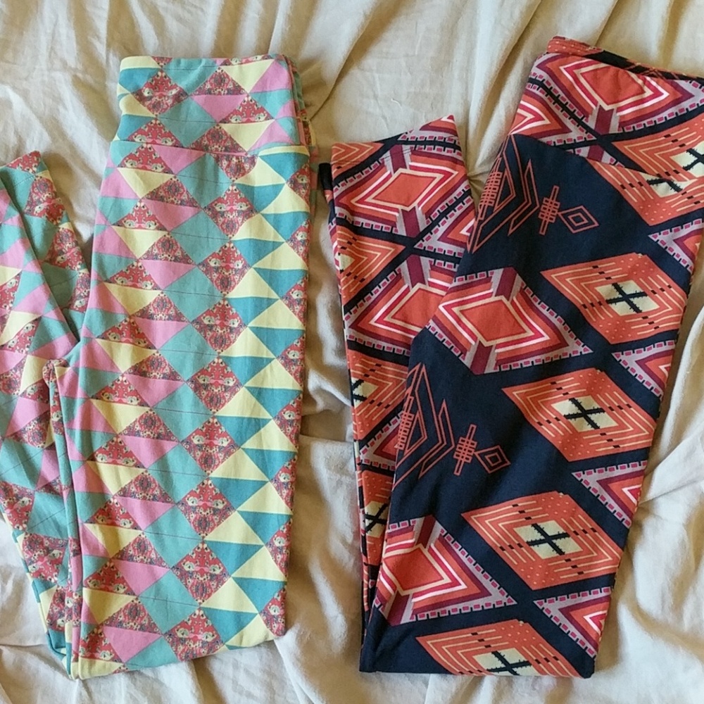 2 LulaRoe leggings! OS